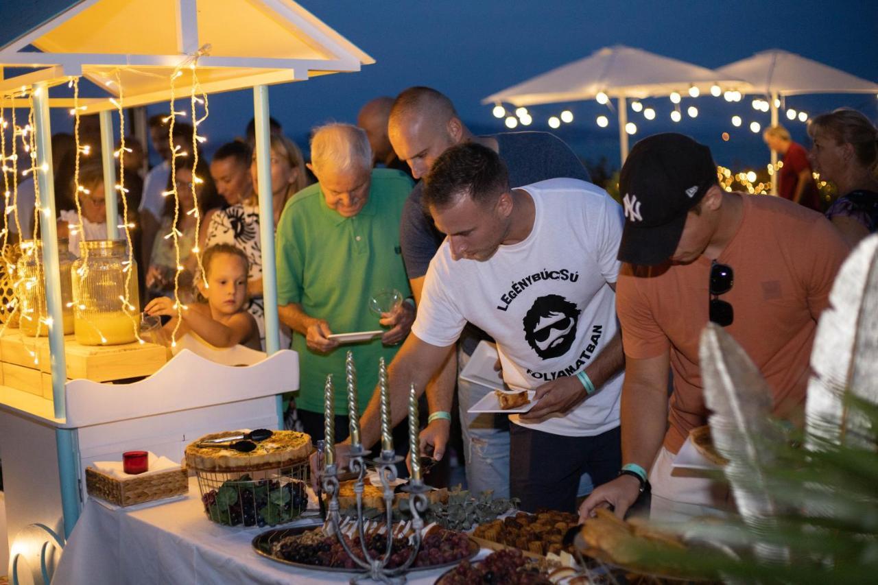 Sunset Resort - Lakeside Boutique Apartments Fonyód エクステリア 写真